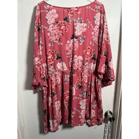 Torrid Women’s 5X Pink Floral Blouse - Picture 6 of 10